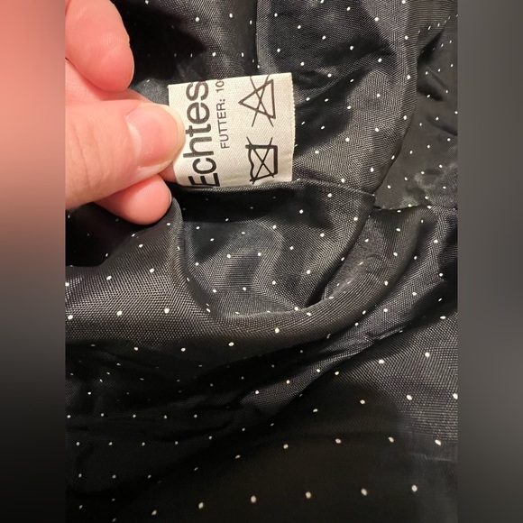 Vintage Mondi 80s Black Leather Jacket & Shorts Set – Gold Buttons, Size 38/36​ - Picture 14 of 16